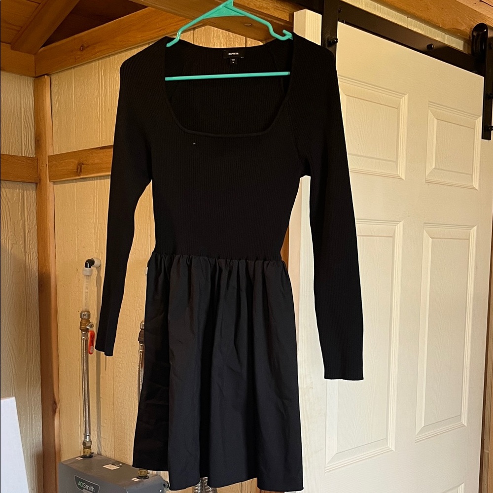 Express Black Long-Sleeve Scoop-Neck A-Line Dress